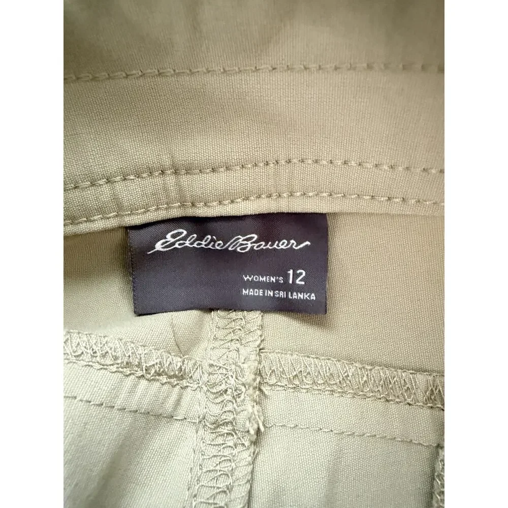 NWT Women’s Eddie Bauer Khaki Shorts Rolled Hem Bermuda Size 12 UPF 50 Pockets